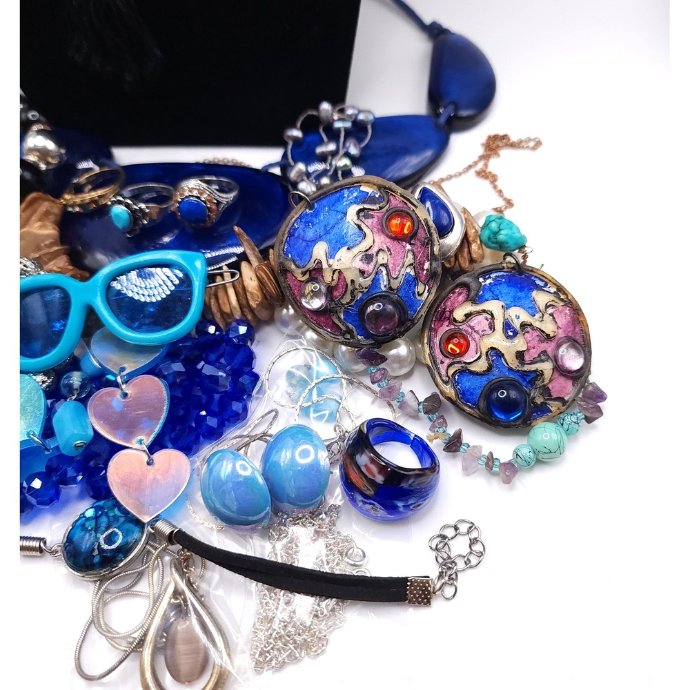 35pc Mixed Jewelry Lot Blue Vintage Modern Necklaces Bracelets Earrings - Picture 7 of 10